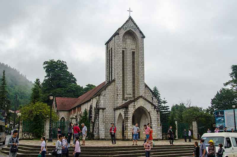 195 - Vietnam - Sapa - iglesia